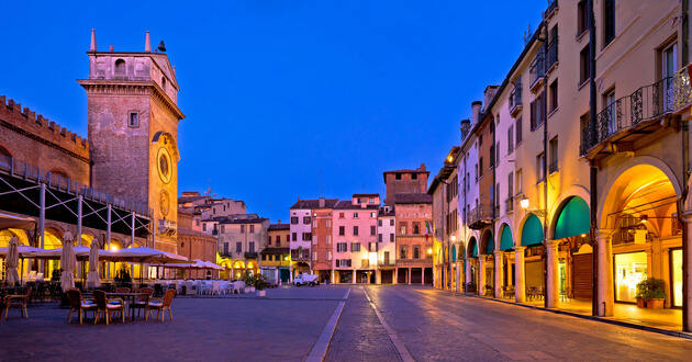 Piazza delle Erbe Piazza delle Erbe