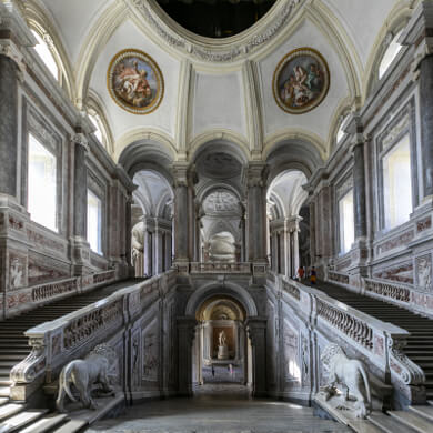 Marmortrappen i Palazzo Real Marmortrappen i Palazzo Reale