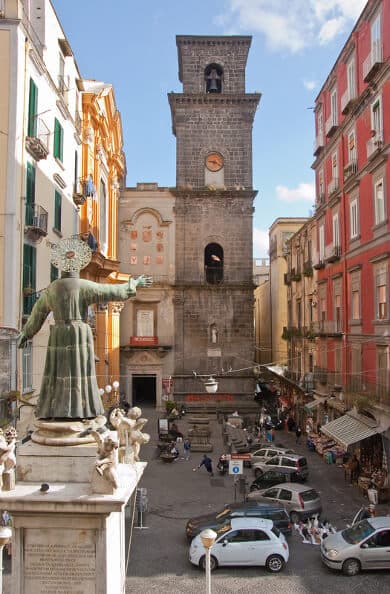 Gadeliv i Napoli