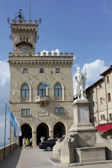 Palazzo Pubblico og Pianella'en Palazzo Pubblico og Pianella'en