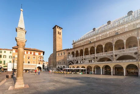 Piazza delle Erbe i Padova Piazza delle Erbe i Padova